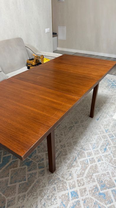 Стол деревянный раздвижной