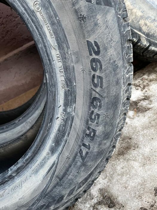 Продам шипованную резину