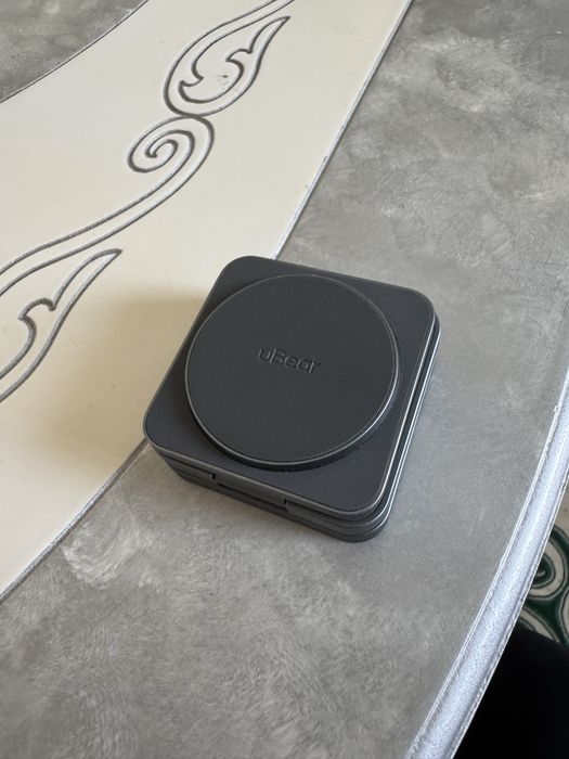 Продам зарядное устройство UBEAR