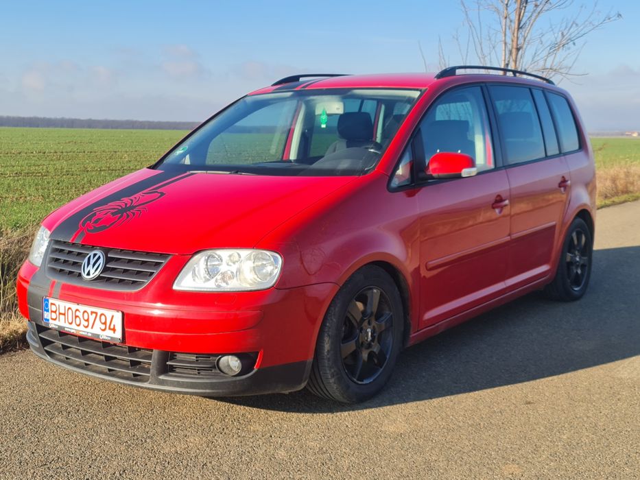 Volkswagen Touran  vând sau schimb cu moto! (Citeşte descrierea)