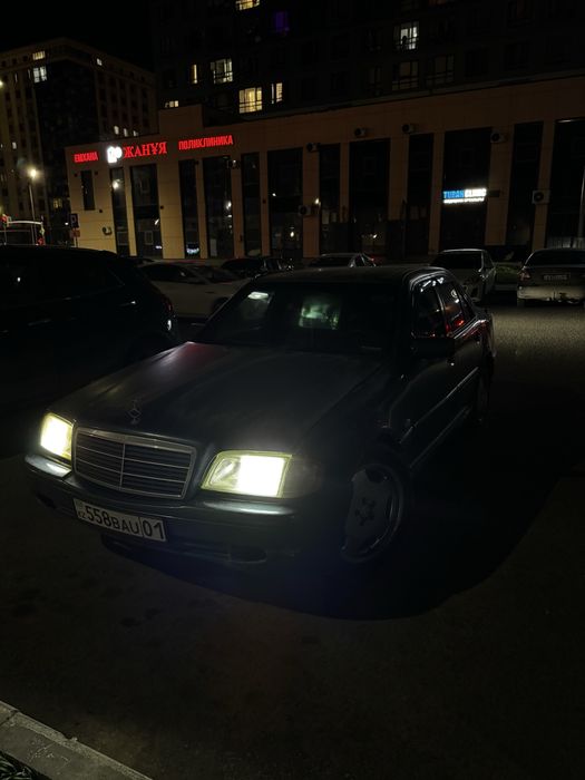 Mercedes benz W202