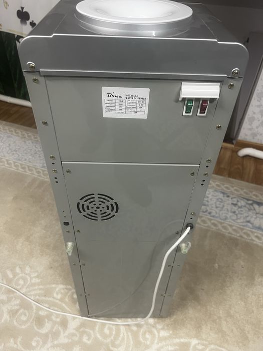 Продам кулер для воды (новая)