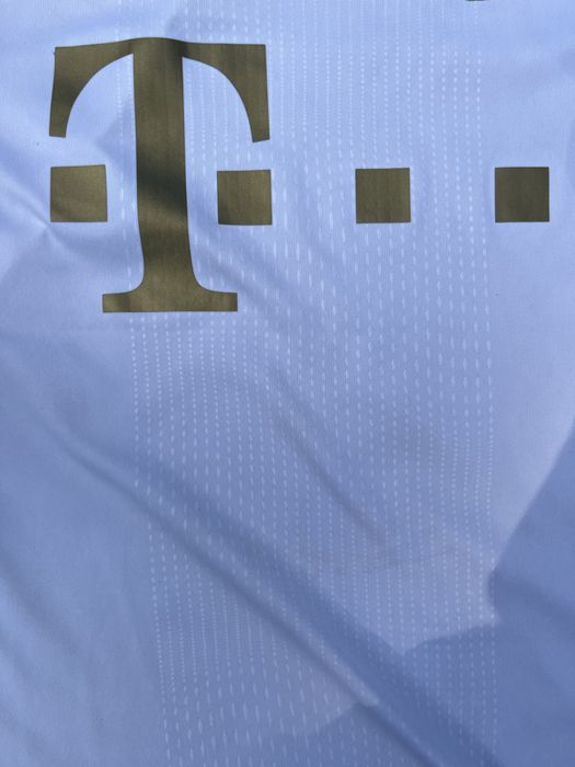 Оригинала тениска на Байерн Мюнхен 2022/2023 away kit