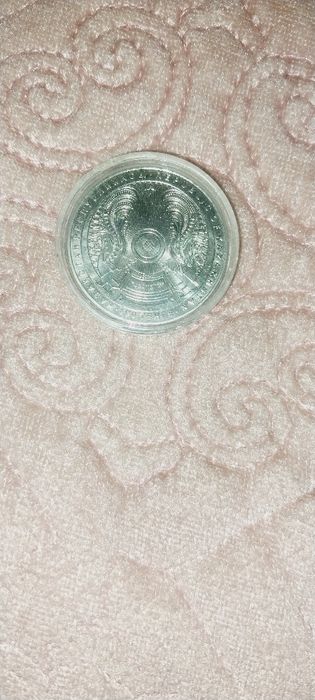 Продам колекционные монеты