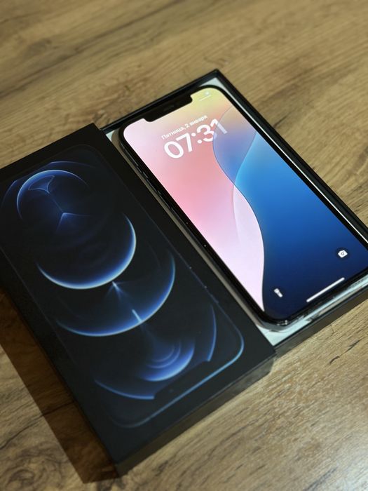 iPhone 12 Pro Max 128gb.