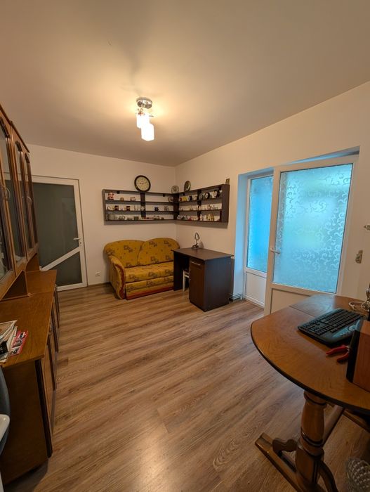 Apartament 3 camere, etaj 1