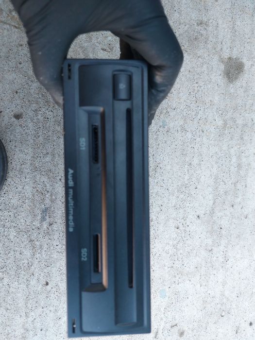 Unitate Audi multimedia Audi A6 C6 FL 2008-2011 cod 4E0 035 666 B / C