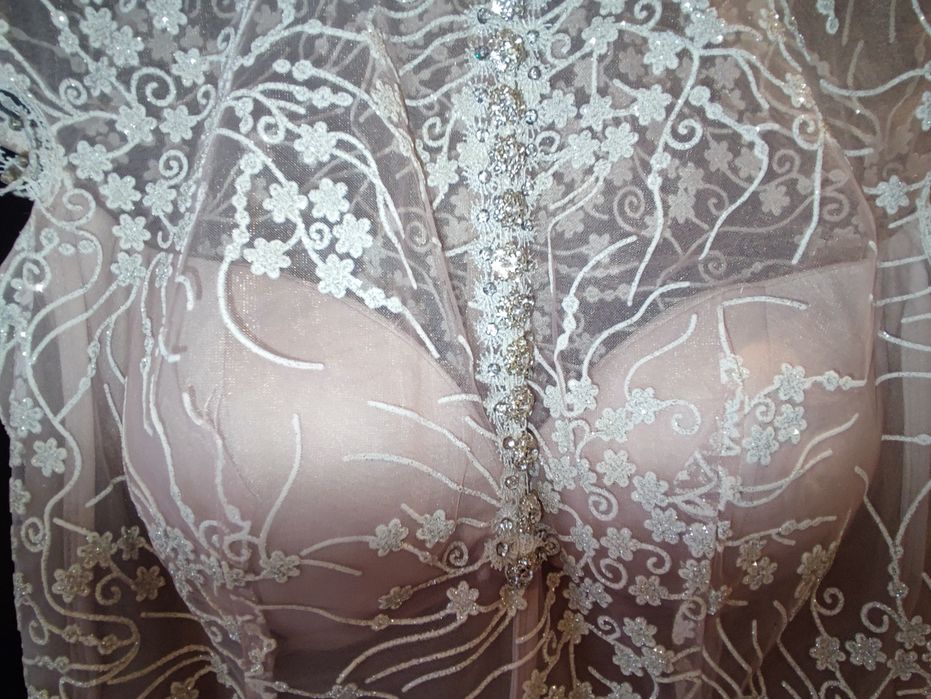 Официална рокля за повод