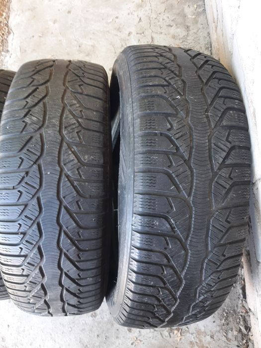 Продам шины 205/60/16 пирелли