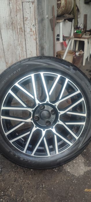 Продам диски R17 с резиной