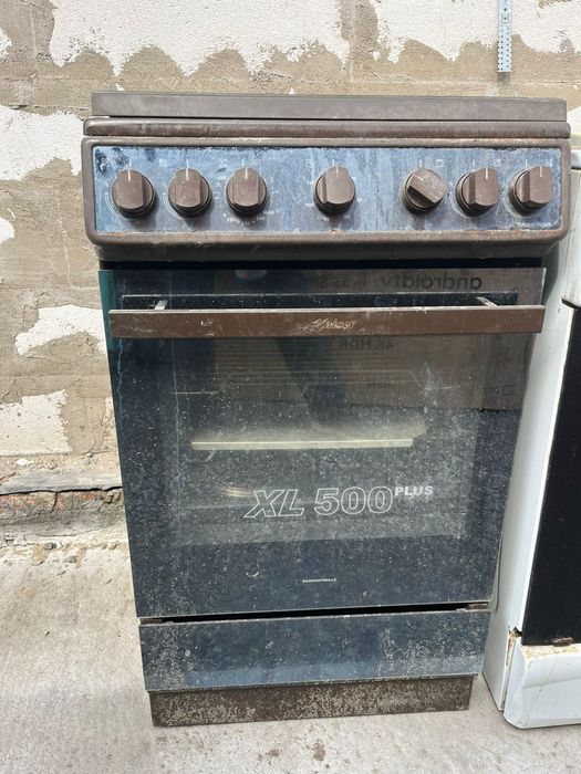 Продам газовую плиту