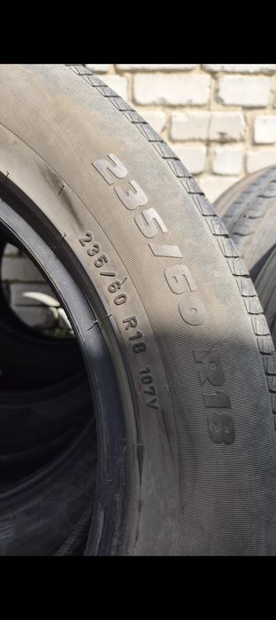 Продам шины 235х60 R18