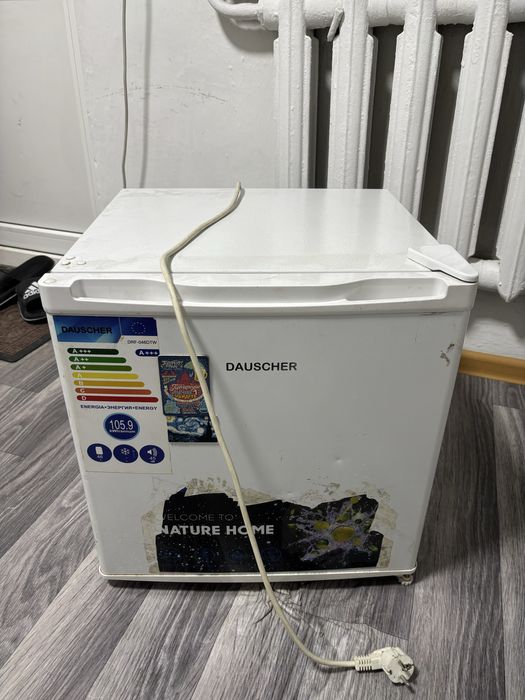 Продам мини холодильник