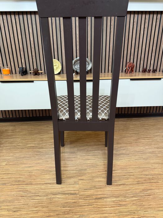 Продам стулья в гостиную завода Аврора