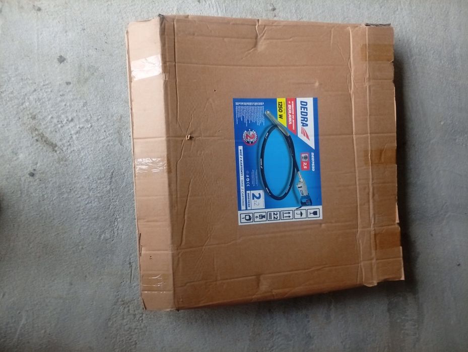 Vînd vibrator beton marca Dedra nou folosit o singura dată