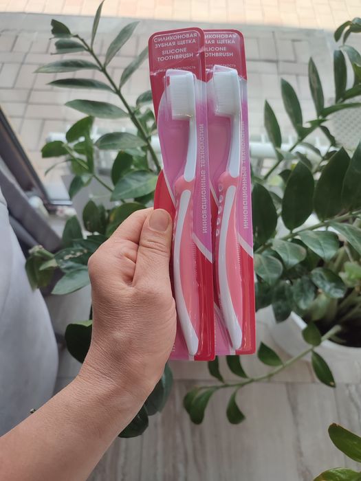 Продам зубные щетки