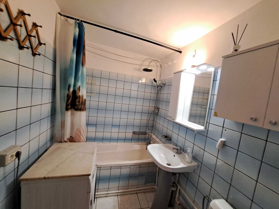 Închiriez ap. cu 2 cam. decomand. Aleea Detunata, Cetate cu 260 euro