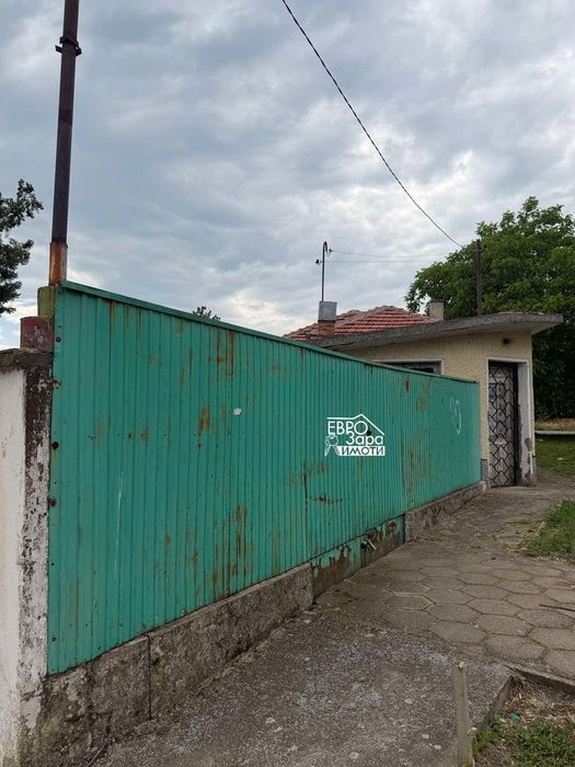 Къща за продажба в Центъра село Калояновец