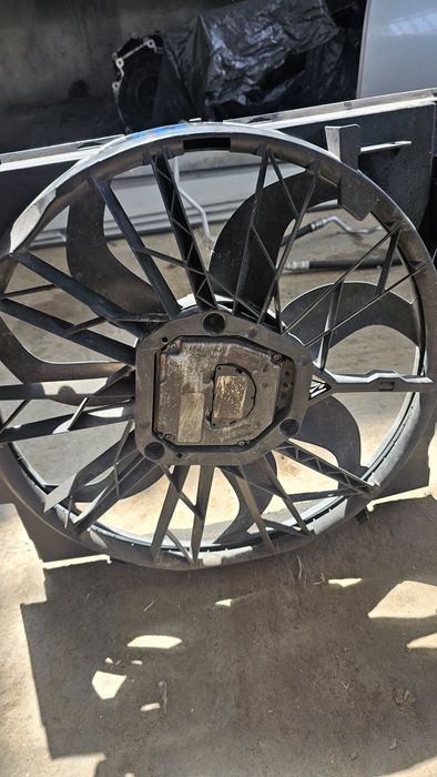 Перка охлаждане бмв 235 кс bmw perka радиатори е60 е61 530d 530д