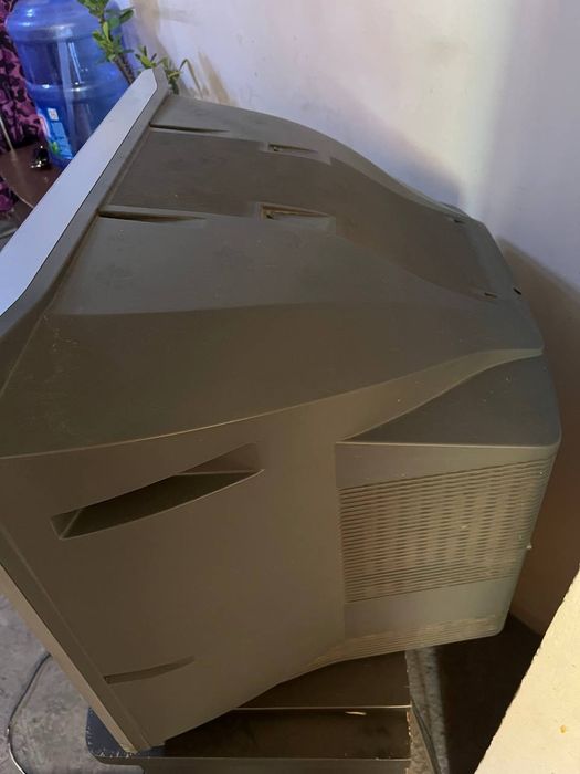 Продам рабочий телевизор