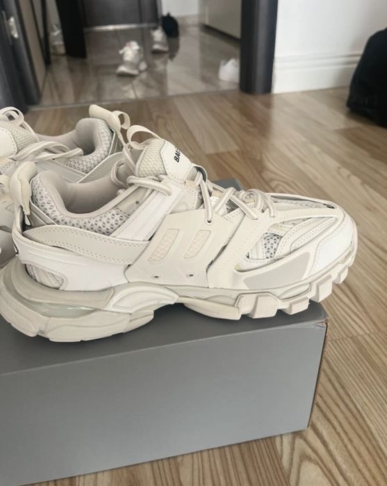 Balenciaga track