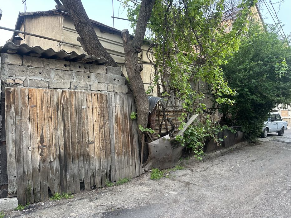 Срочно 2.8 соток Мирзо Улугбекский район он Никитина Элитная махаля