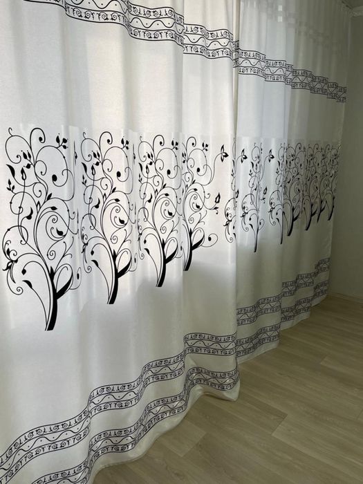 Продаются шторы в отличном состоянии