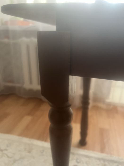 Продам кухонный стол