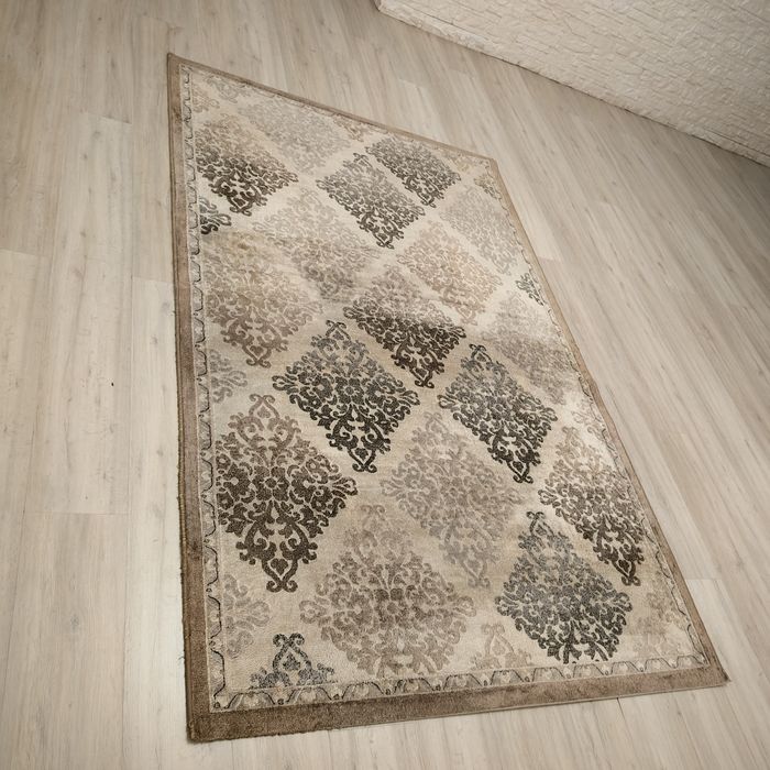 Продам ковёр шёлковый.