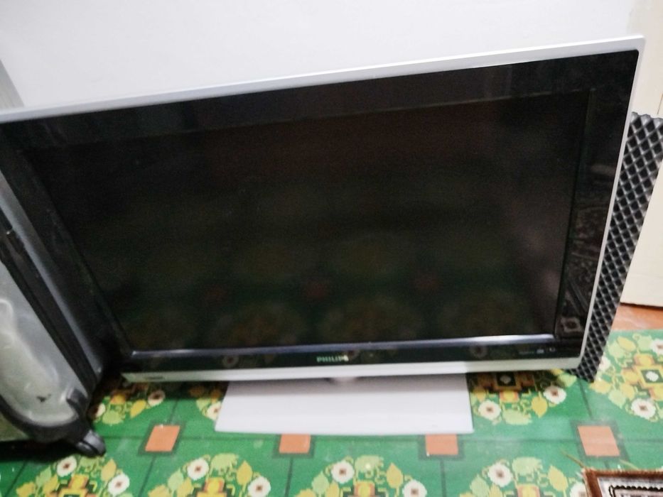 Телевизор в рабочем состоянии