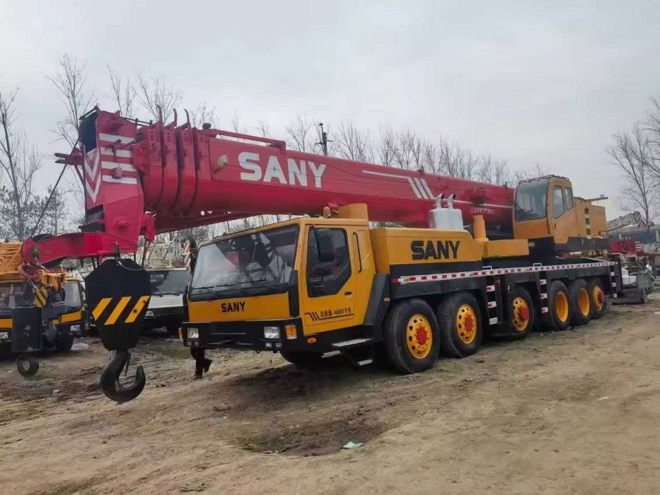 Avtokran SANY  100 ton