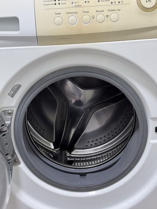 Продается стиральная машина