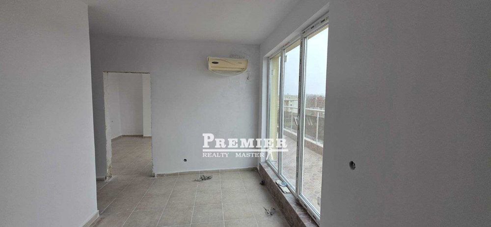 Продава се Двустаен апартамент в к.к. Слънчев бряг - 73 кв.м за 377 €/кв.м - Снимка #9