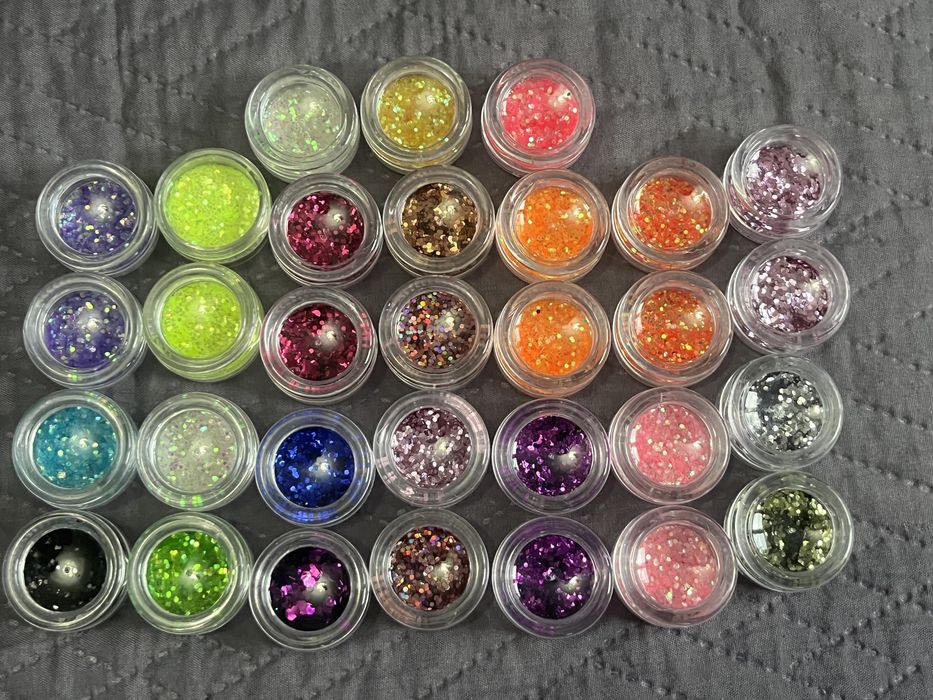 Set sclipici si decoratiuni unghii