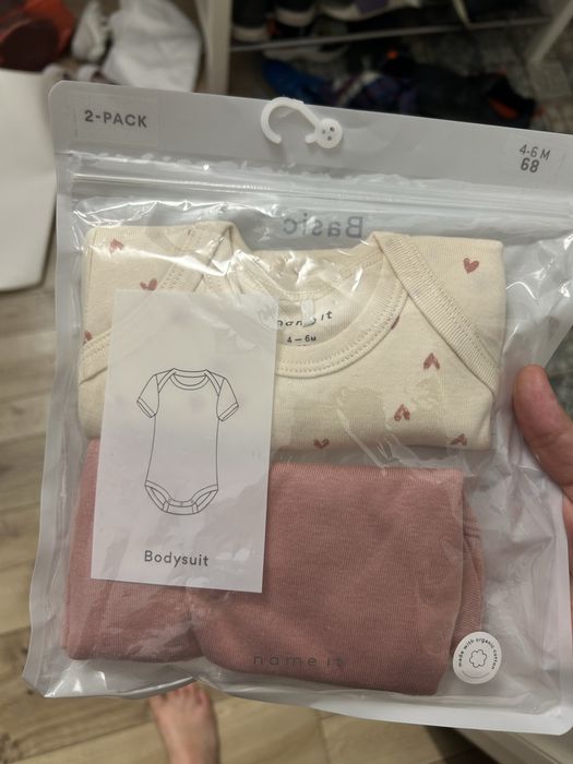 Боди новые 4-6 мес