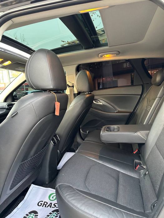 hyundai  i 30.  2022 yil ful