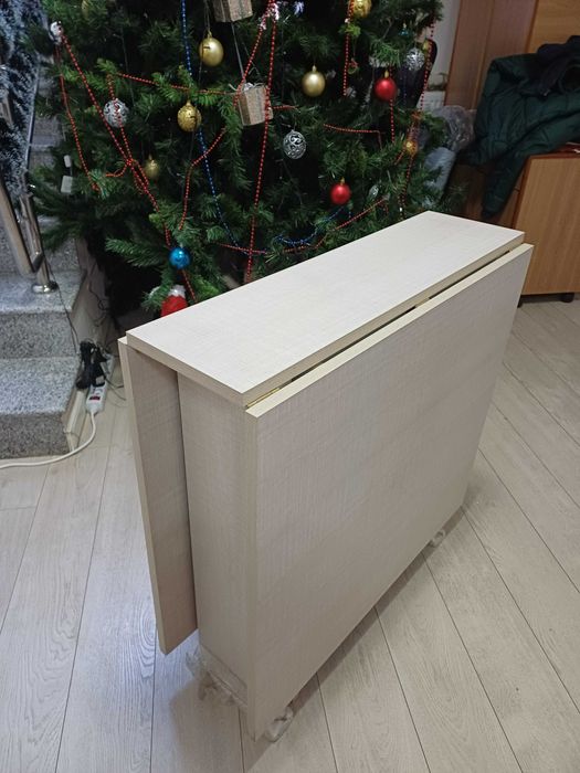 vand masa extensibila aproape noua