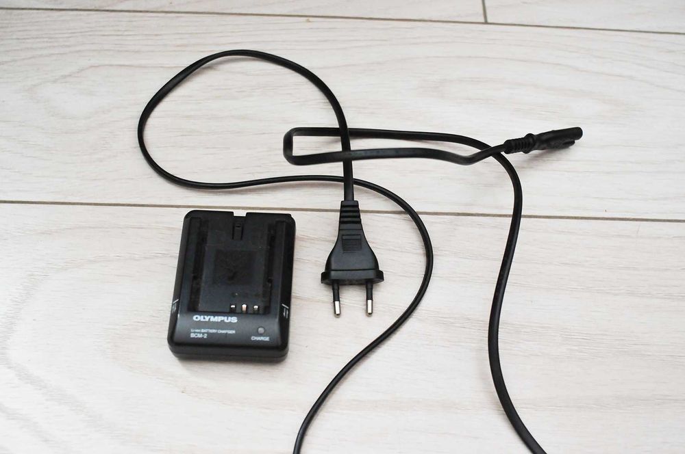 încarcator/charger Olympus BCM-2