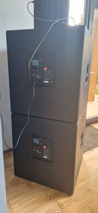 Vînd subufar amplificat jbl 718 s