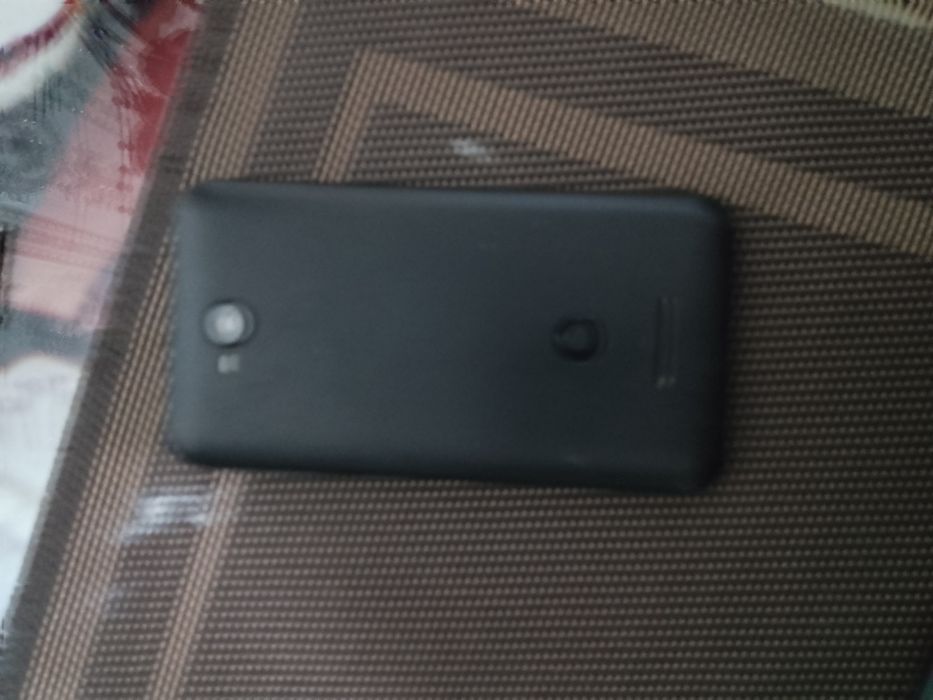 Vând telefon Vodafone