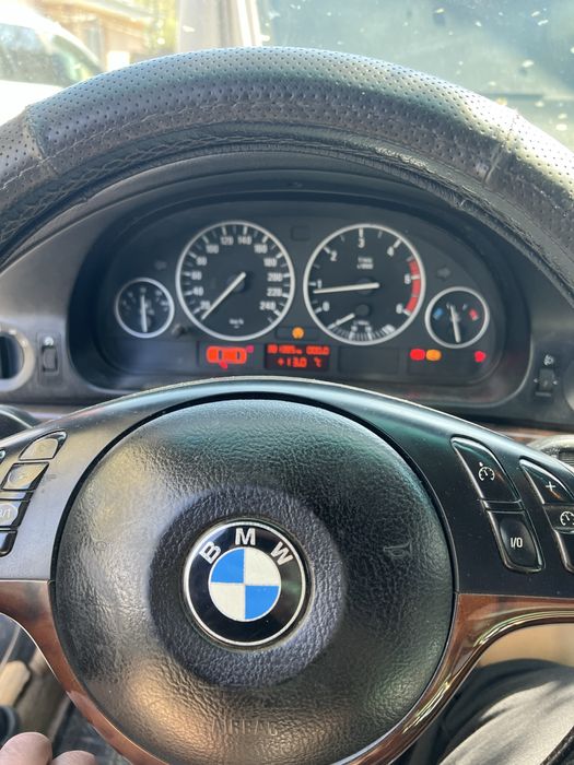 Vand sau dezmembrez Bmw e39 520d 2002