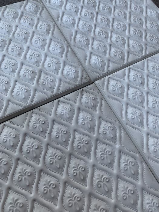 Плитка гипсовая