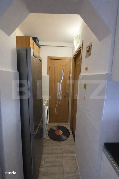Apartament 3 camere, 56 mp, zona Dambu