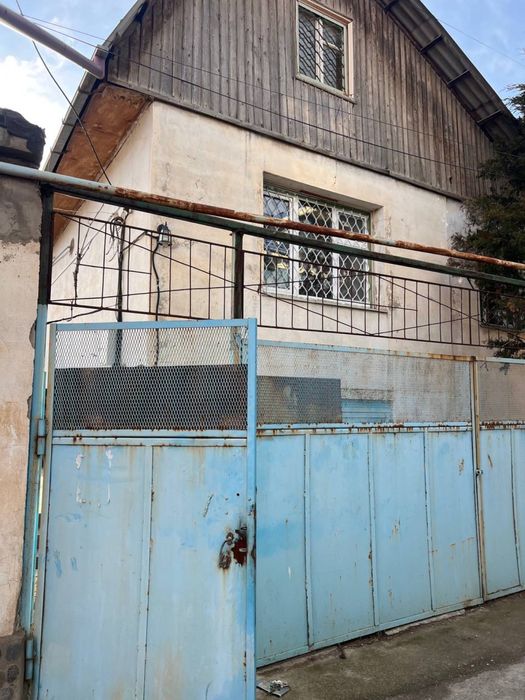 Продается своя дача в Бостанлыкском районе