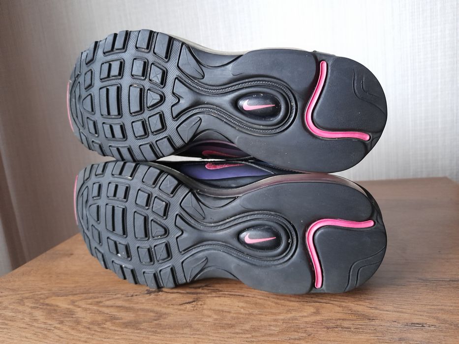 Nike Air max 97 маратонки 40 номер.
