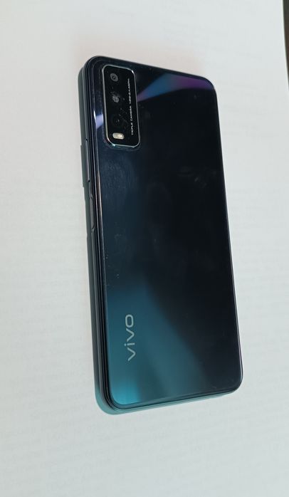 ViVO smartphone тел