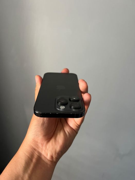Iphone 16 Pro без ремонта