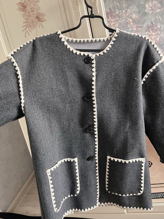 Продаётся стильное тёплое пальто (кардиган)