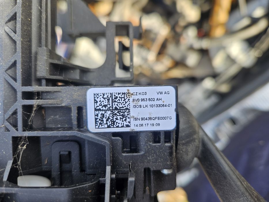 2017 Audi A3 Audi Combo semnalizator / comutatoare coloană ștergător 8