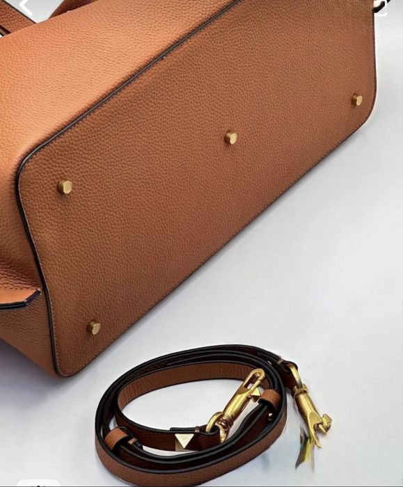 Продам  Сумку  Valentino